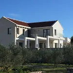 Villa Vi