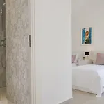 Vi Villa *