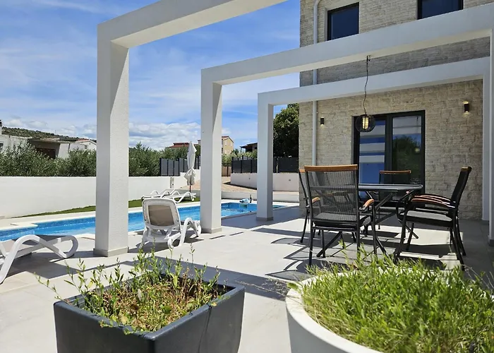 Vi Villa