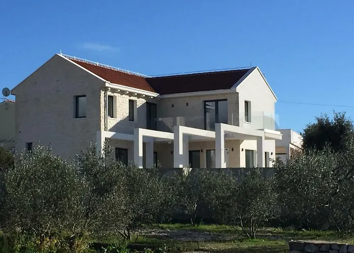 Villa Vi