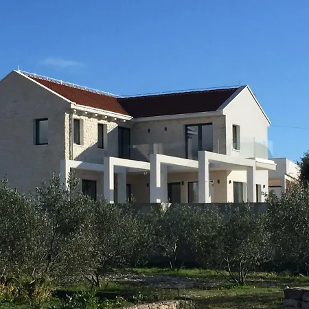 Villa Vi